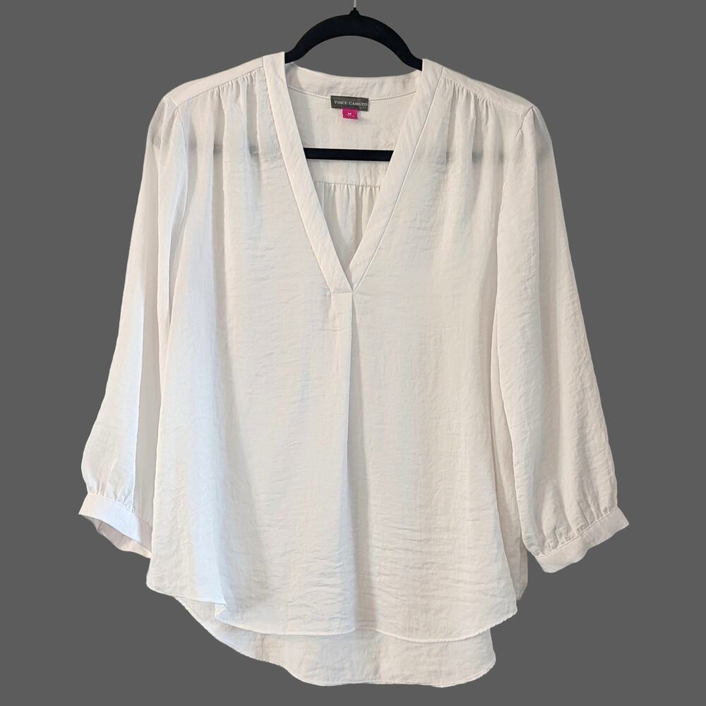 Vince Camuto White Crinkle Blouse M Split V Neck 3/4 Sleeve Relaxed